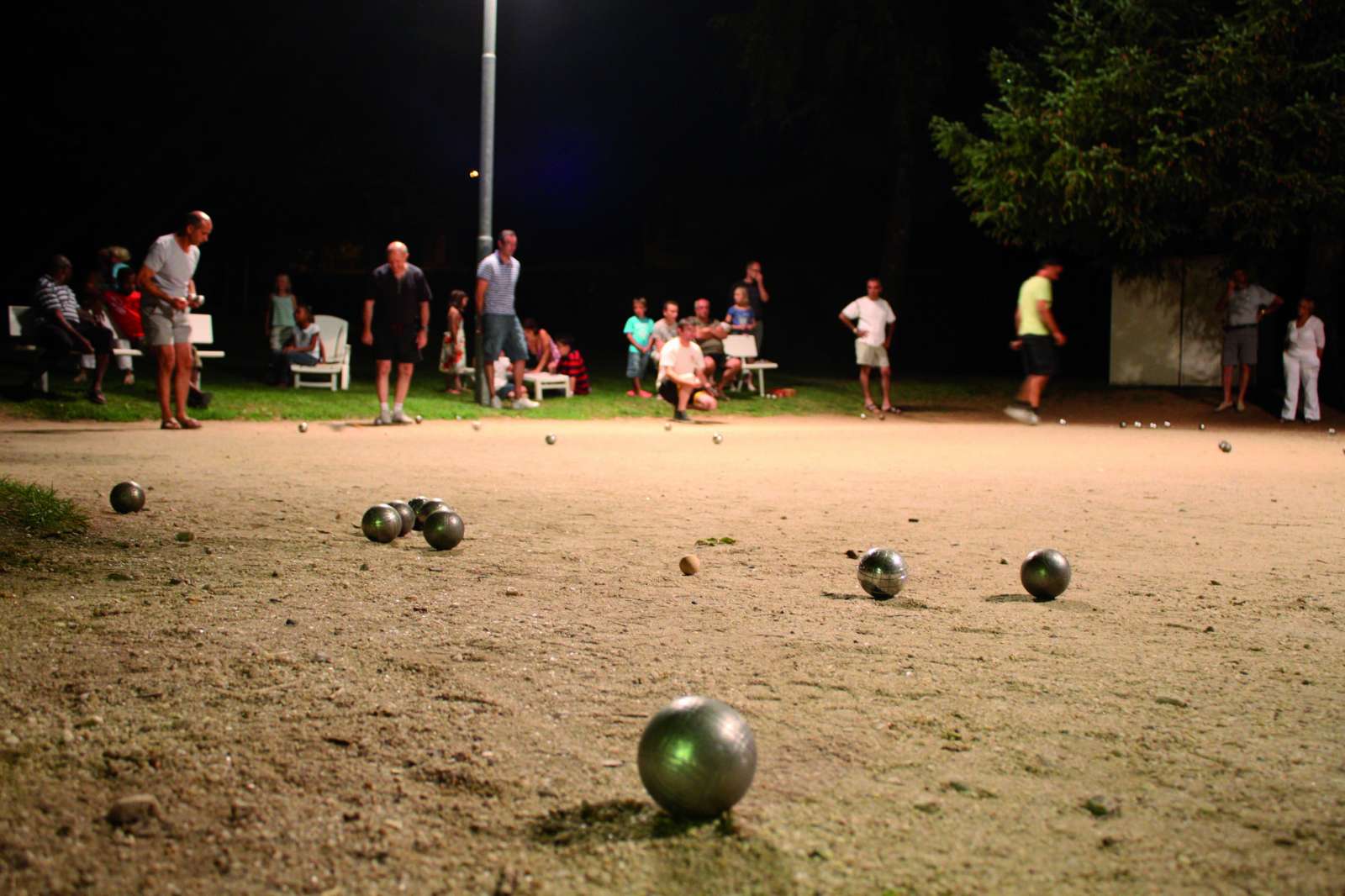 France - Auvergne - Vic sur Cère - Complexe Hôtelier Le Family